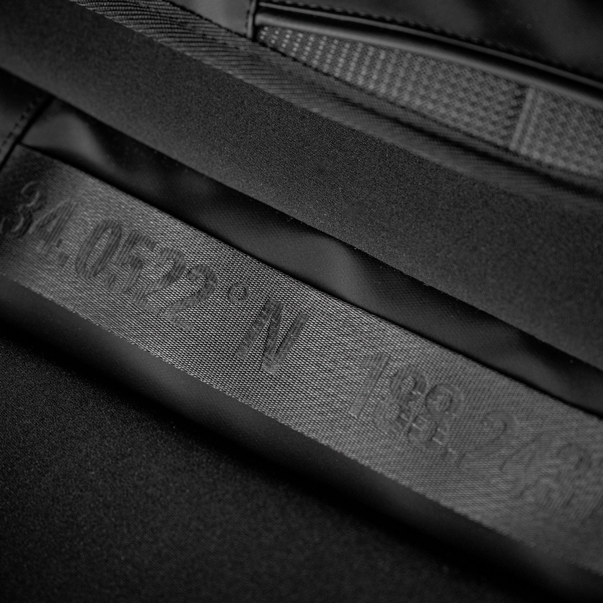 AVIO APEX TRAVEL BACKPACK